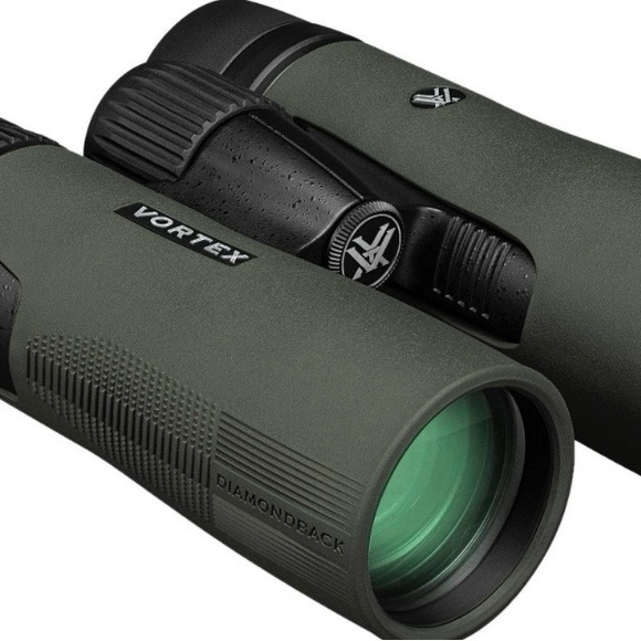 Vortex diamondback HD 10 x 42 binoculars - Picture 3 of 6